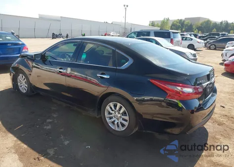 2018 Nissan Altima 2.5 S z USA, uszkodzony, nr VIN 1N4AL3APXJC286602